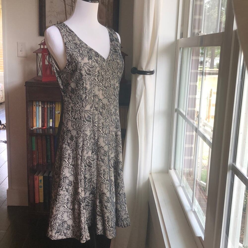 The Limited Fit & Flare Sleeveless Dress, Size 4